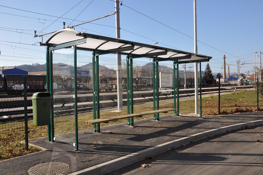 Nova avtobusna postaja na Kvedrovi cesti v Sevnici.