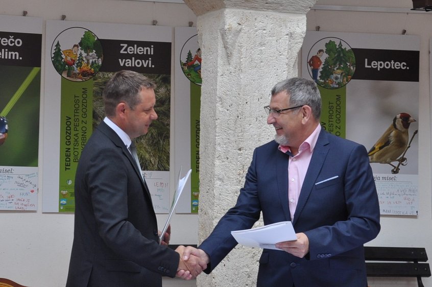 Direktor podjetja Komunala d.o.o. Sevnica Mitja Udovč in župan Občine Sevnica Srečko Ocvirk