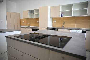 Na fotografiji je učilnica za gospodinjstvo