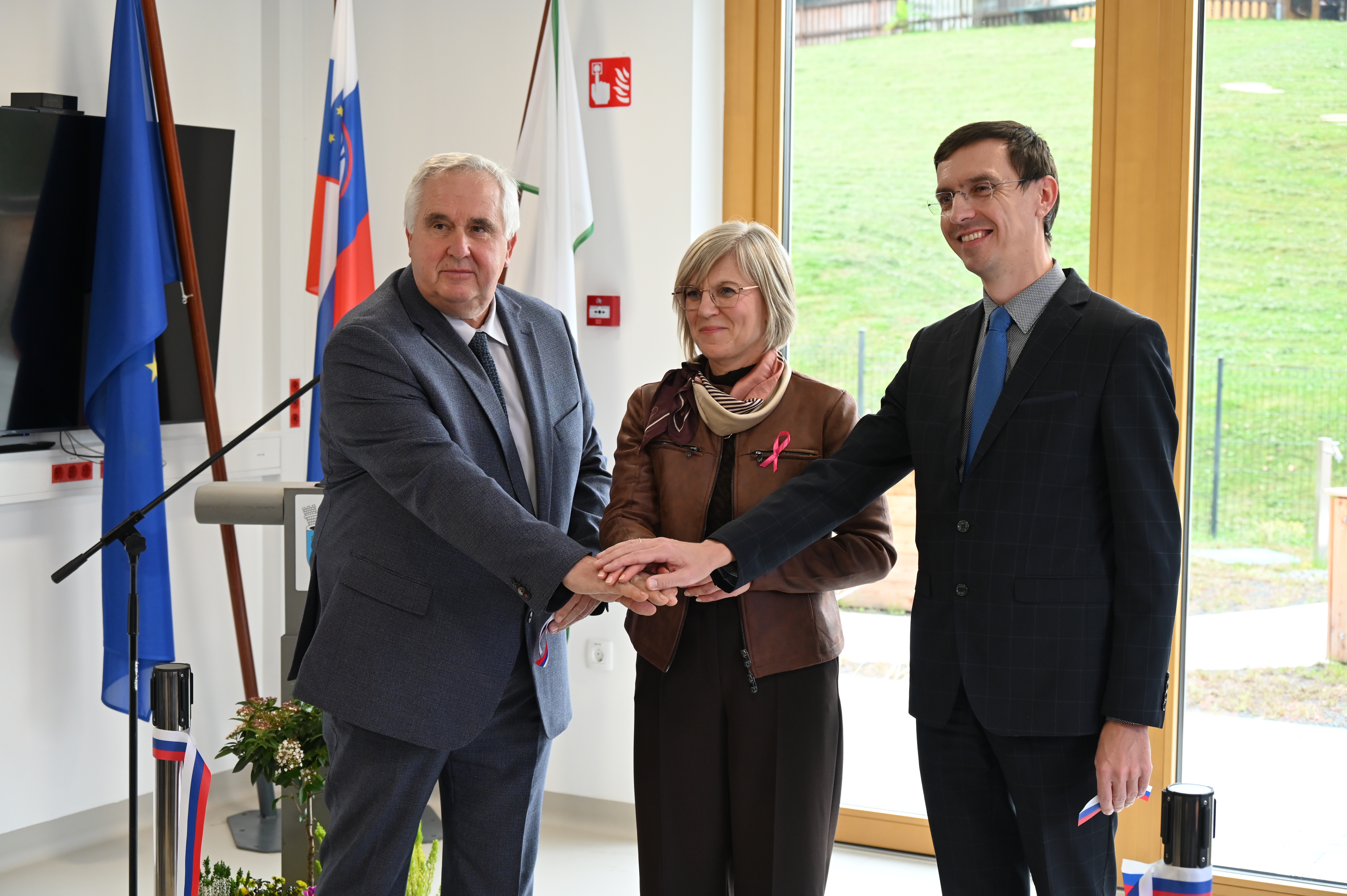 Podžupan, direktorica Doma Impoljca in predstavnik ministrstva