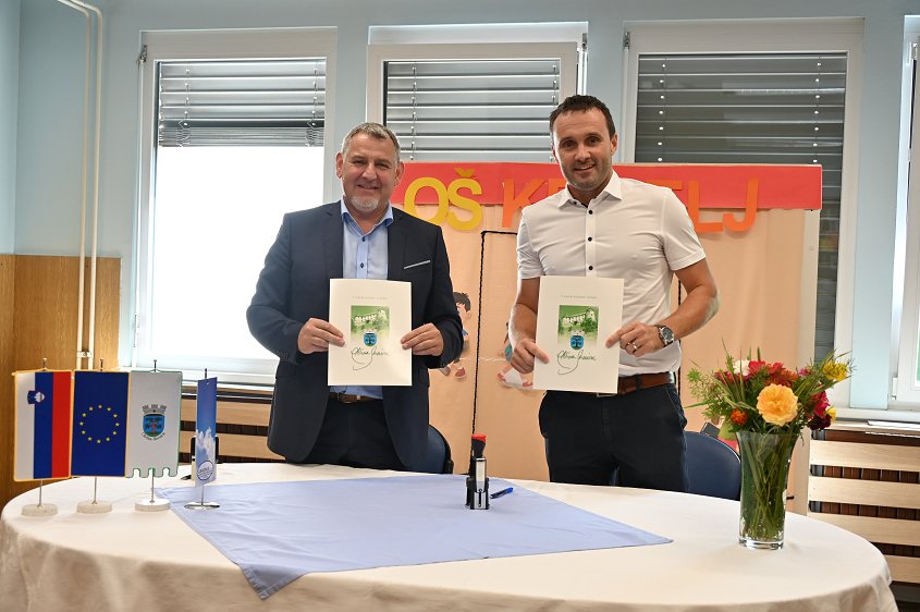 Župan Srečko Ocvirk in direktor podjetja Gradnje d. o. o. Jernej Povše